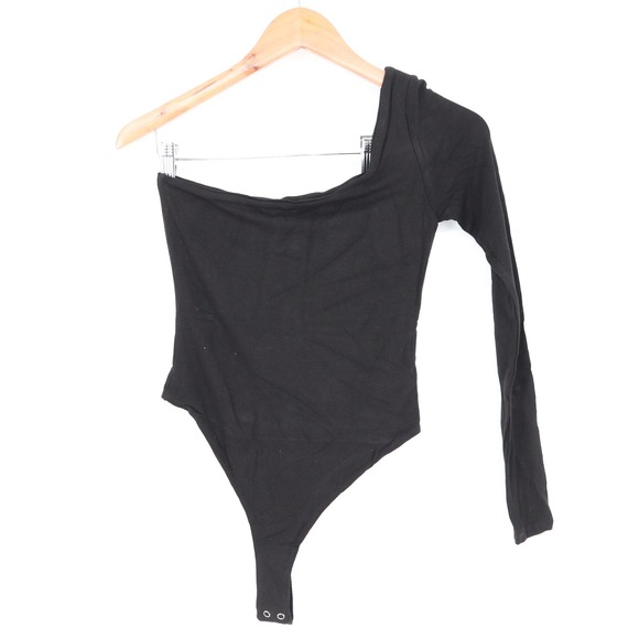 naked wardrobe Tops - Naked Wardrobe Black One Shoulder Long Sleeve Bodysuit Size M